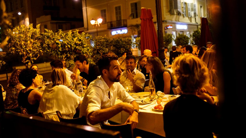 World Walking Vol.25 Nice —Côte d’Azur— オリーブプレート、オリーブオイル