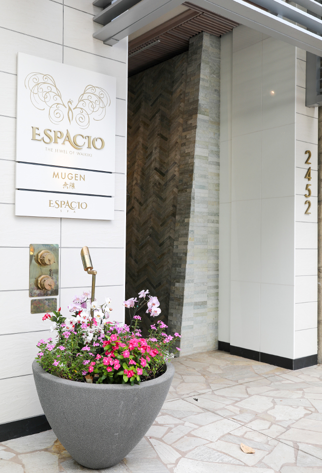ESPACIO The Jewel of Waikiki 記念品　ハワイ ESPACIO The Jewel of Waikiki 記念品 ハワイ - メルカリ